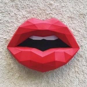 Lips lowpoly