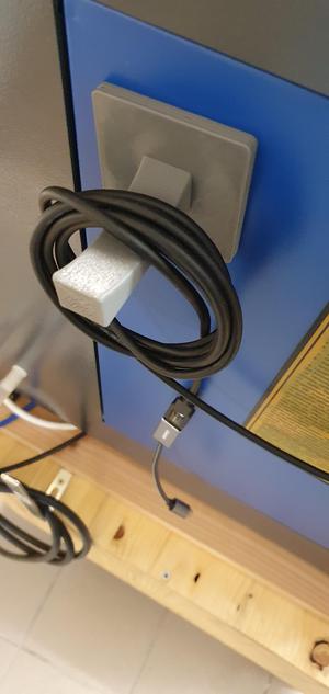 Magnetic hook