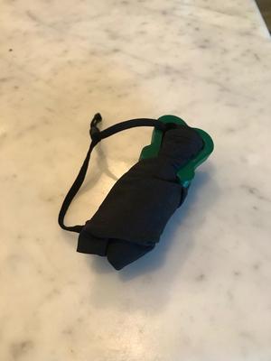 Simple mask clip