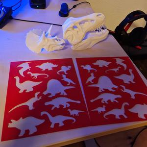 Stencil template Dinosaurs