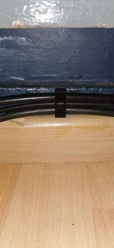 Wall cable holder 2.5cm v1