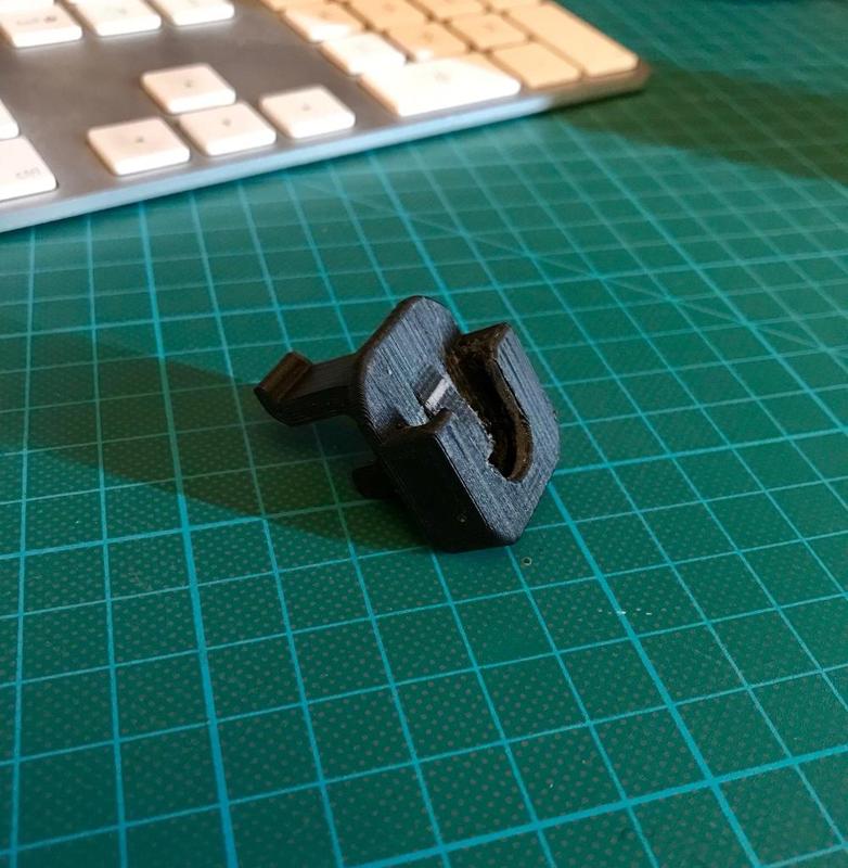 VW T5/T6.0 California - Holder -  CB radio Microphone - Kitchen piping rail