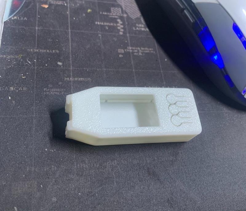 Bridge tweezers housing