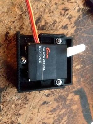 Corona Thin Servo Mount