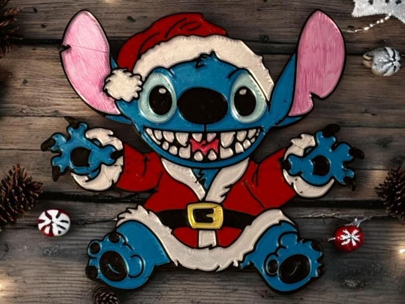 Stitch Christmas door frame figurine