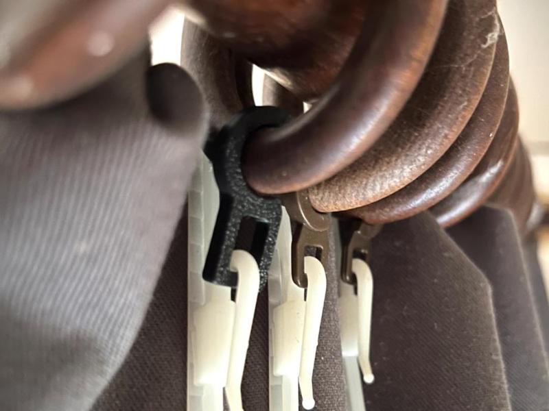 Curtain ring replacement clip