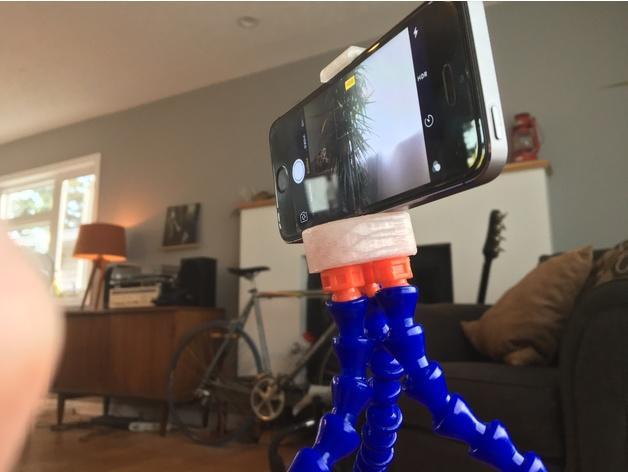 Phone Tripod (updated to fit most phones!)