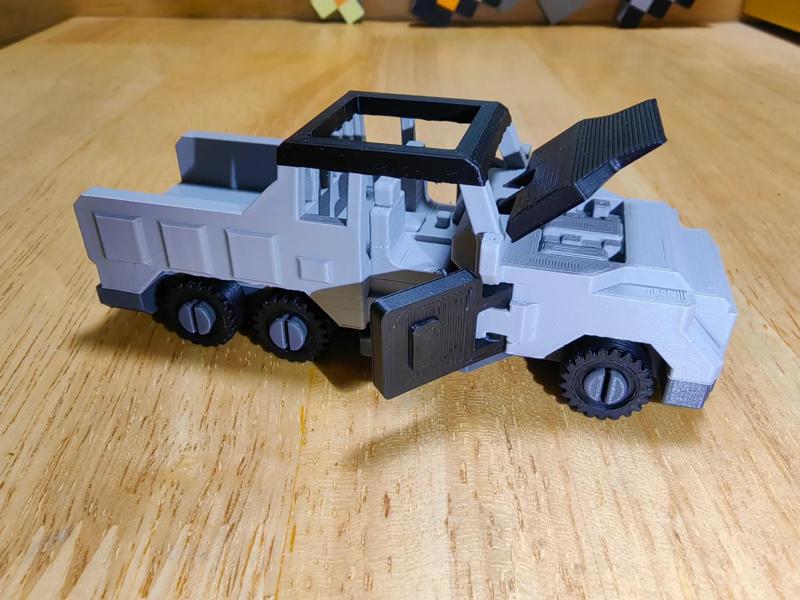 Heavy-duty pickup truck—articulated version—92mm long, using 38g of material