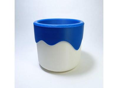 Overflowing container