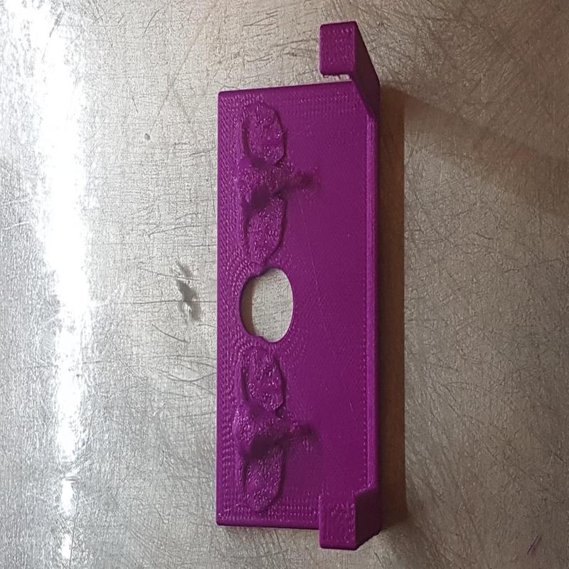 Elephant razor holder