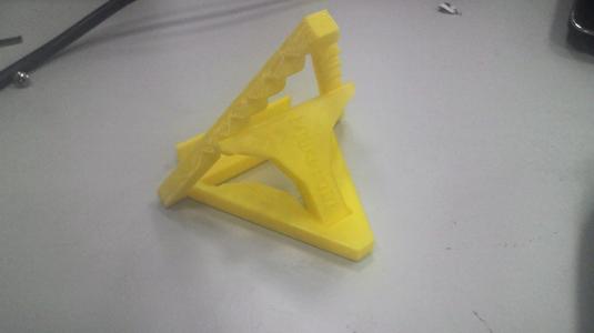 A Triangle 4"~8" Gadget Stand