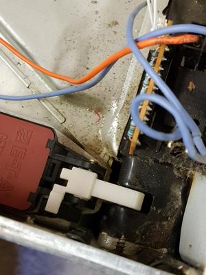 FAURE brand electric oven door security