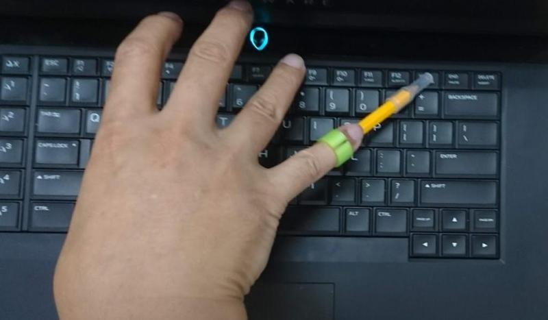 Finger extender