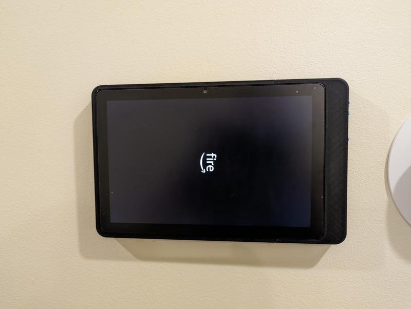 Amazon Fire HD 10 (2021) (11th Gen) Wall Mount