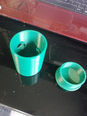 Cat Feeder (Pipolino)