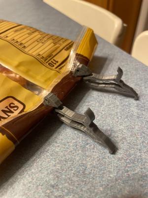Dog Chip-Clip
