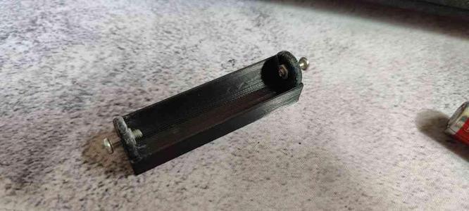 AA battery holder