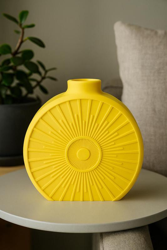 Sunburst Modern Vase – Eclectic Decorative Accent