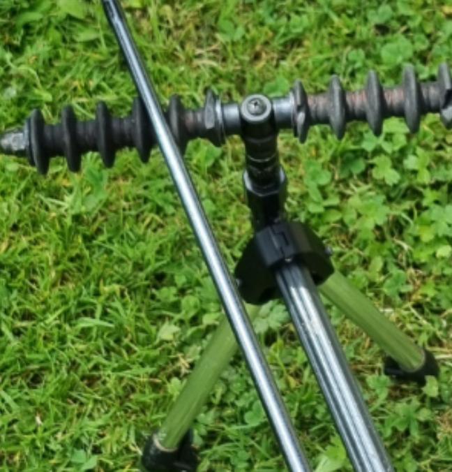 pieds support canne level chair  feeder 