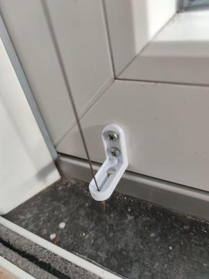 Luxaflex cord holder