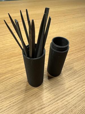 Round Screwable Case