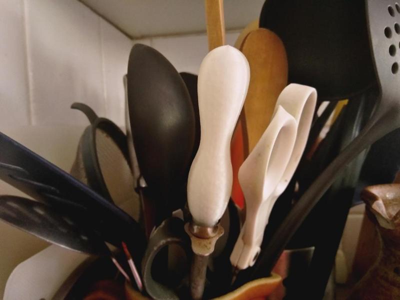 Manche de fusil aiguiseur /  Sharpening steel handle