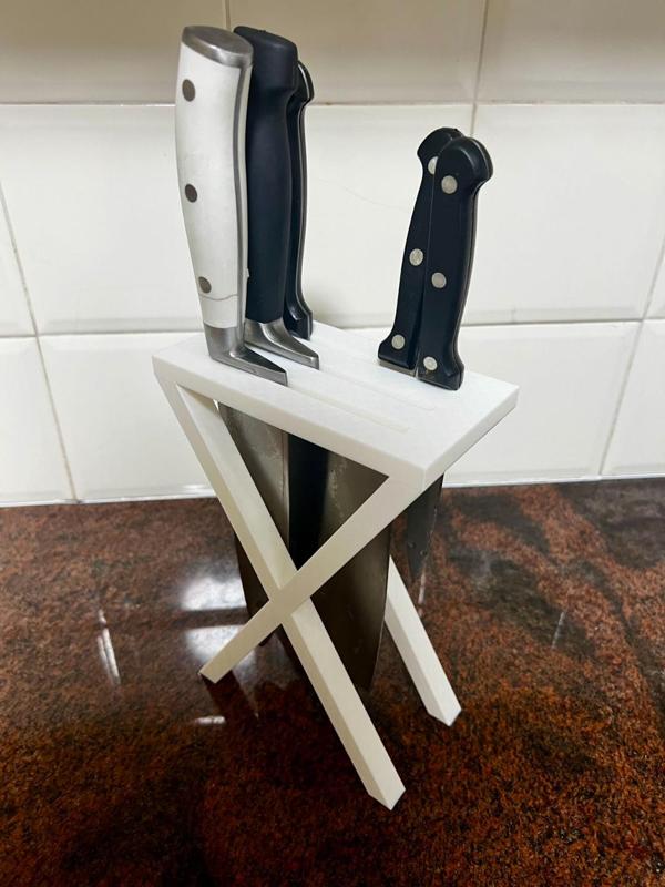 Knife rest