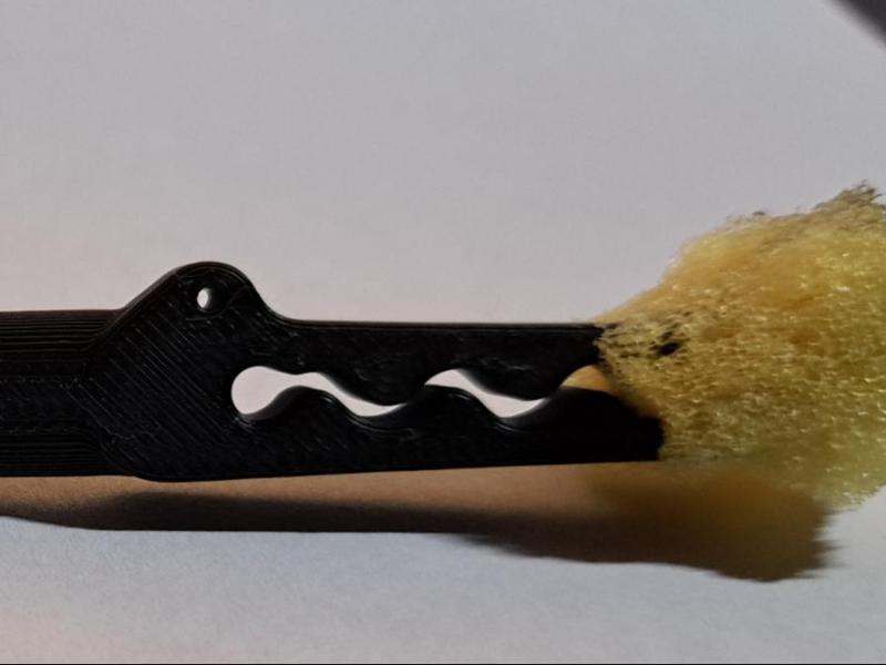 Crocodile clip for painting