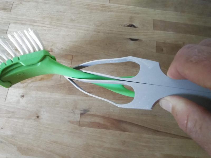 A (remix of) a gripper based on the fin ray of a fish tail