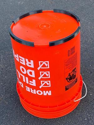 5 Gallon Bucket Garden Drainage Stands