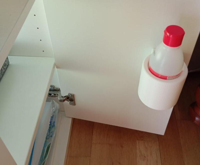 bottle holder for bottles less than 6cm diameter