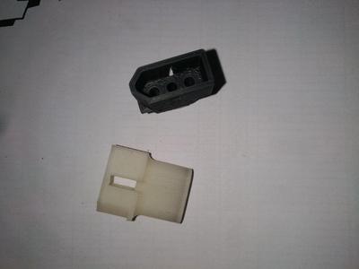 Molex housing 0.093 male 3 PINS