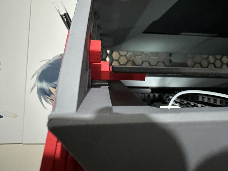 Anti-rattle glass holder for X3D-v2 AMS Riser