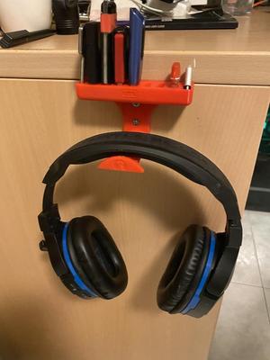 Headphone USB Holder