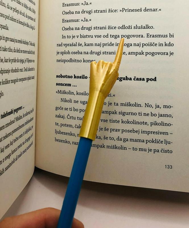 FIDGET POINTING PENCIL TOPPER FINGER, FOR EASIER LEARNING, PERFECT UNIQUE COOL GIFT FOR KIDS, BOOK PAGE TRACKING