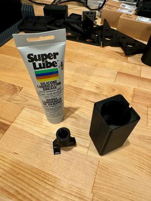 EZ-Z-Luber Gridfinity Bin