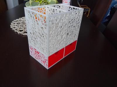 Pencil box with drawers and voronoi pattern