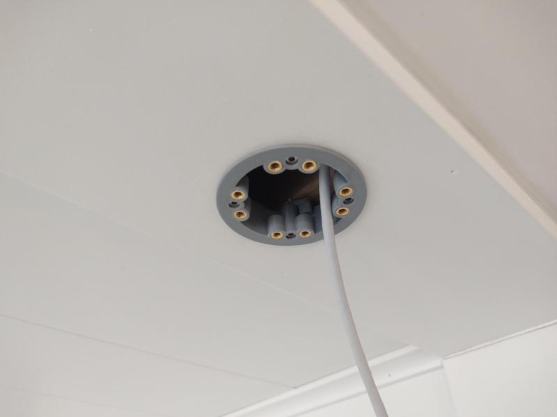 Access point ceiling hole mount for Unifi AP lite