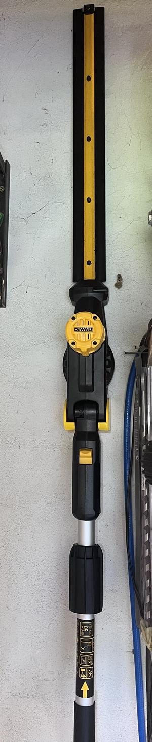 Držák pro DeWALT DCMPH566