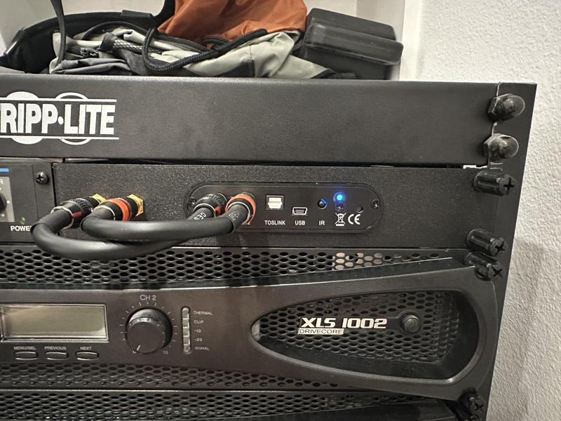 Rack mount for MiniDSP, Connection to SHURE SCM 262