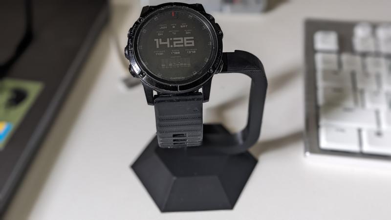 Garmin Fenix 5x Plus charging stand