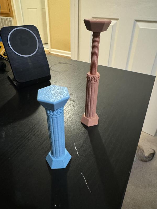 Adjustable GPU Support Column