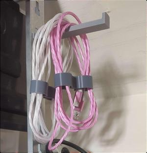 Rack cable hook