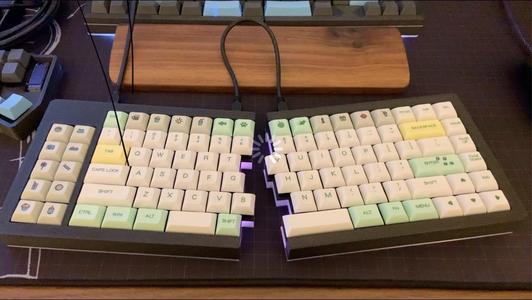 Shayla KB - 75% split mechanical keyboard case