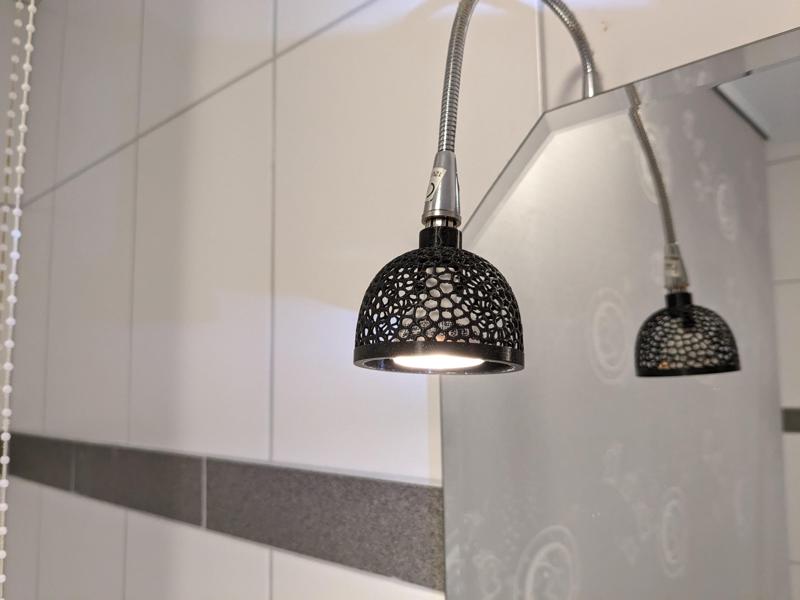 Voronoi lamp shade for a GU4 LED lamp