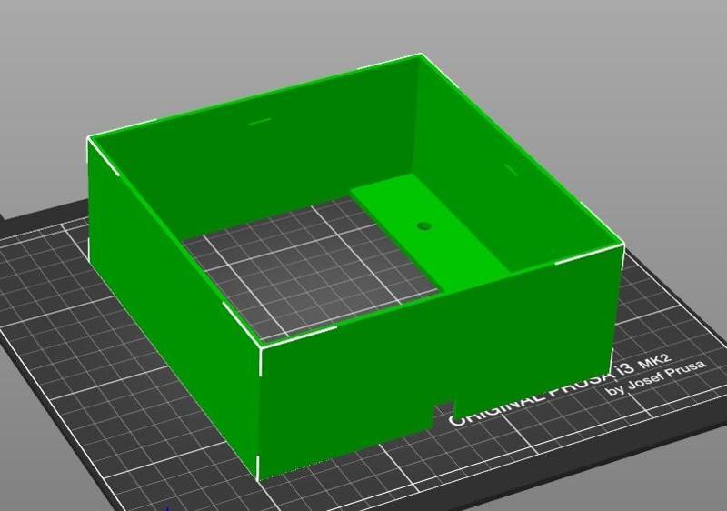 Cubierta con Tapa para conexiones.