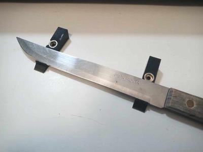 Sushi vegetable cuting aid