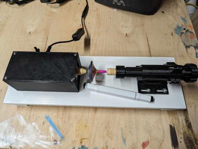 Micro lathe for coloring spinning tops