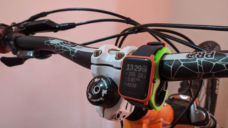 Universal Smartwatch - pulsometer holder