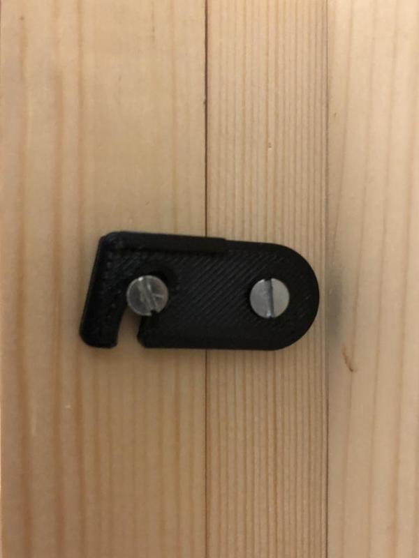 Simple latch - swing hook